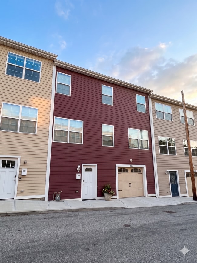 Photo - Modern 3-Level North Side Townhome with Garage