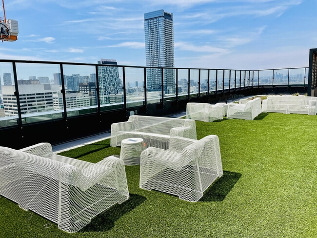 Photo - 78 Gerrard St W Unit FL1-ID1031027P