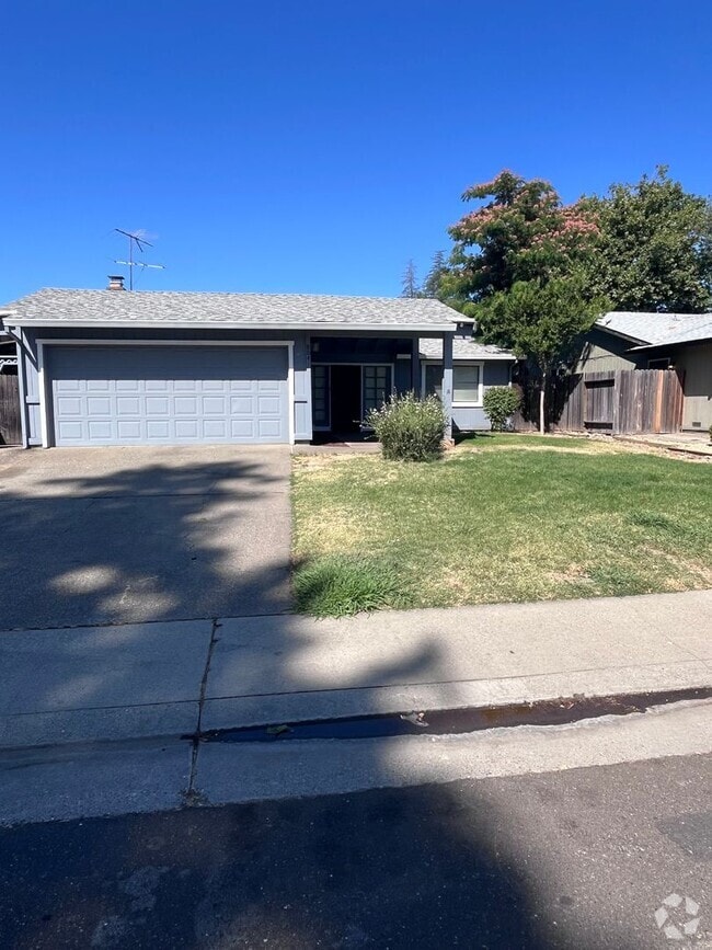 Building Photo - NICE UPDATED HOME IN CITRUS HEIGHTS!!