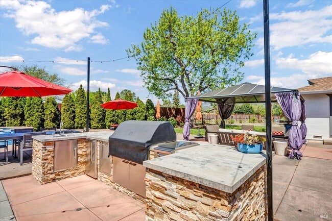Photo - 1790 McKinley Rd