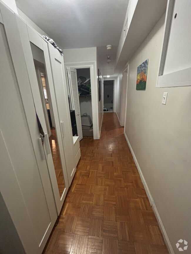 Building Photo - 107 Sussex St Unit 1 Rental