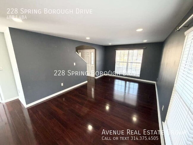 Photo - 228 Spring Borough Dr