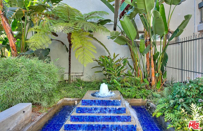 Photo - 4900 Overland Ave Unidad 274