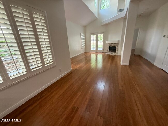 Photo - 5615 Roundtree Pl