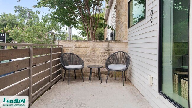 4811 Woodrow Ave Unit 109