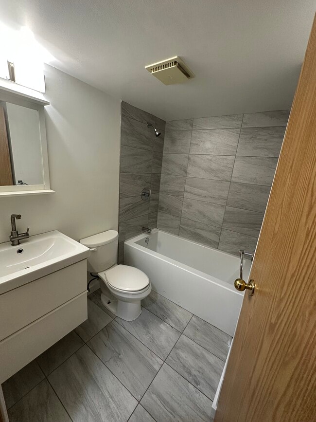 Photo - 193 Victor Lewis Dr Unit 4215