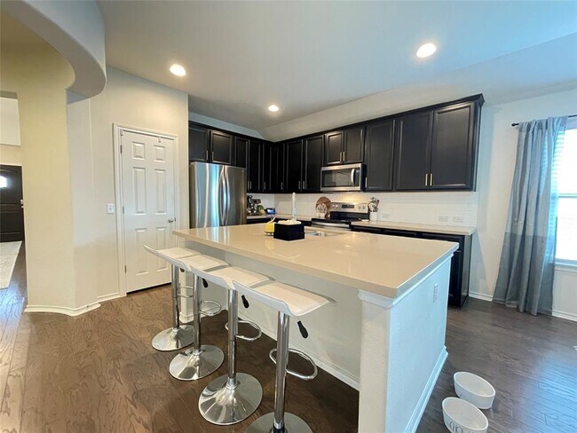 Photo - 13313 Henneman Dr