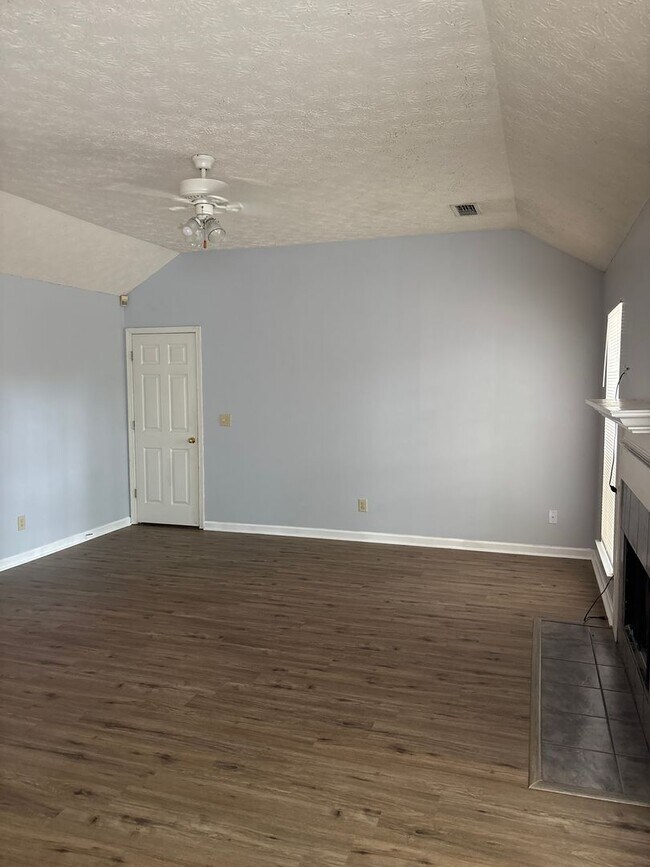 Photo - 6532 Juniper Tree Ln