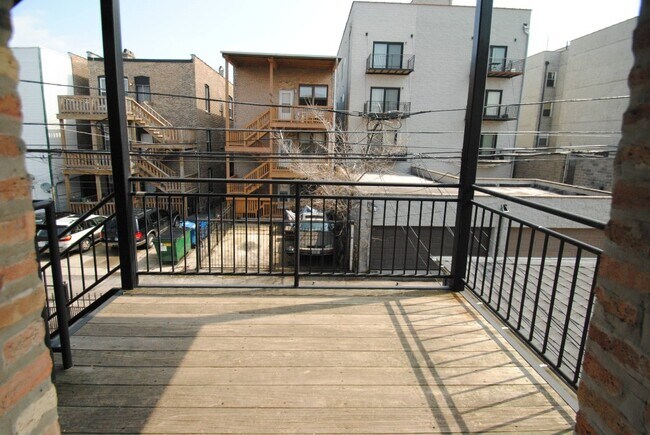 Photo - 867 N Mozart St Unidad 2R