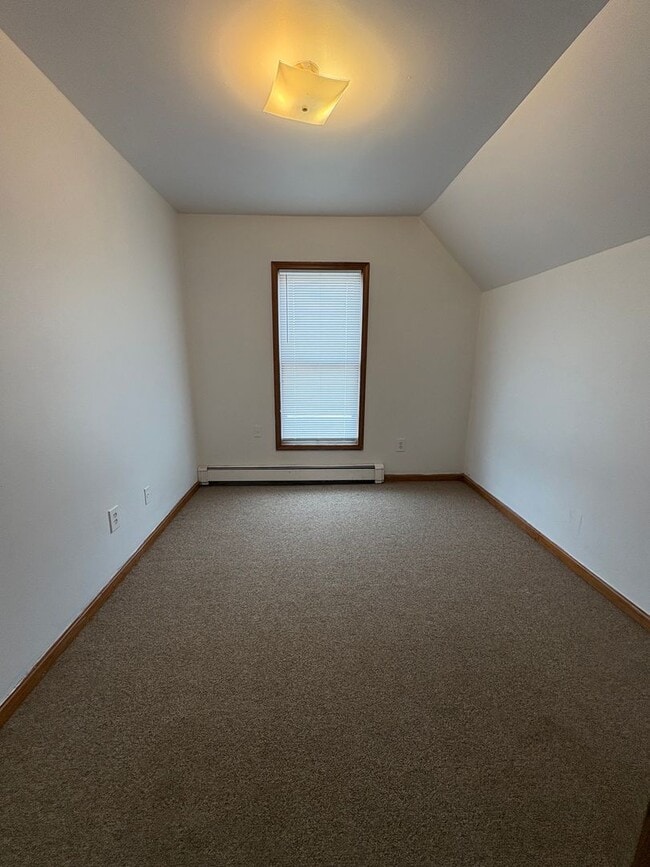 Photo - 420 Ballard St