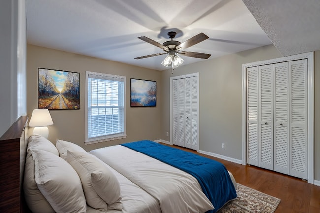 Photo - 105 Freeman Green Dr Unidad 2C