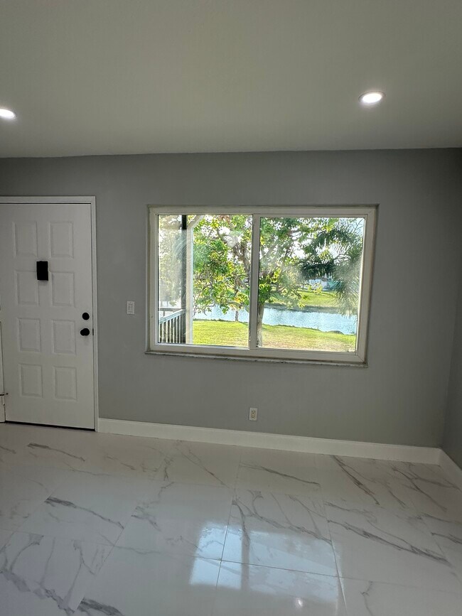 Photo - 4275 27th Ct SW Unit 202
