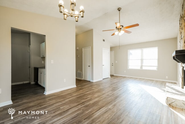 Photo - 1127 Mainstreet Valley Dr