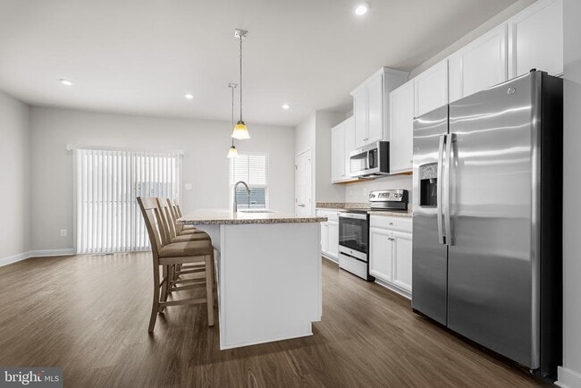 Photo - 148 Fletcher Cir