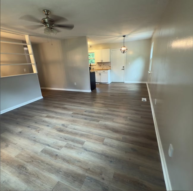 Photo - 6343 Cadbury Dr NW