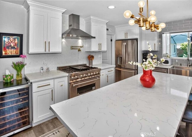 Photo - 1383 N 2nd Ave