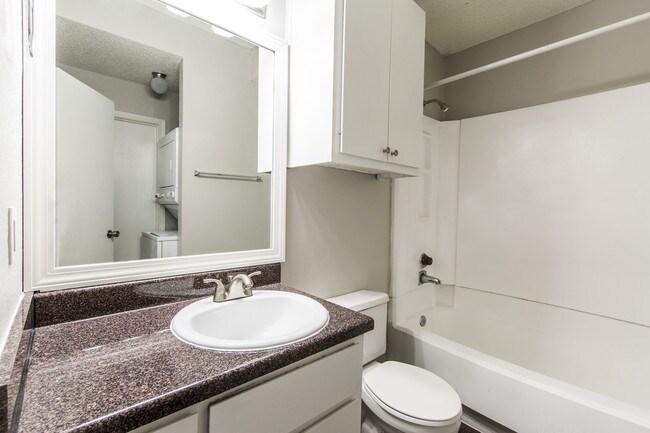 Photo - Three Villas Apartments - North Loop