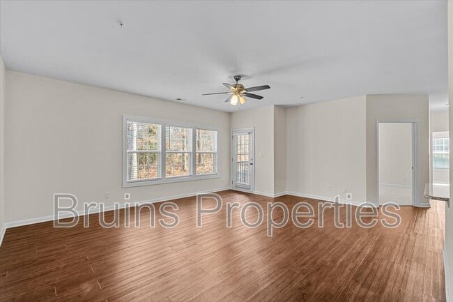 Photo - 2606 Pennoak Way