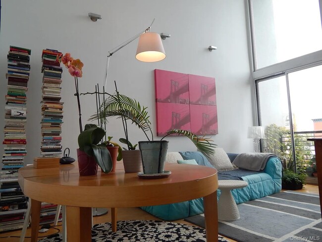 Building Photo - 925 Pacific St Unit 0