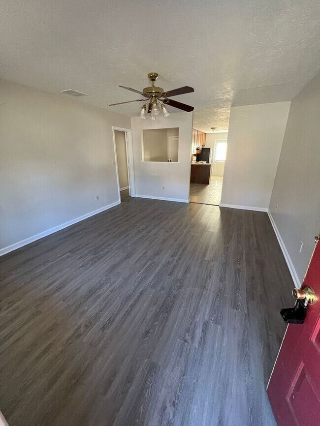 Photo - Beautiful 2 bedroom 2 bathroom ranch duplex Now Ready!