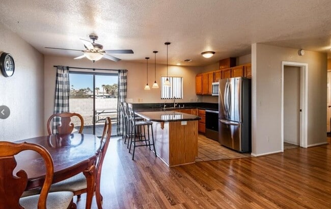 Photo - 1097 Sahuaro Dr