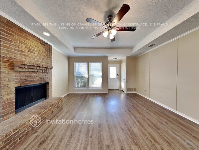 Photo - 525 E Jay Ct