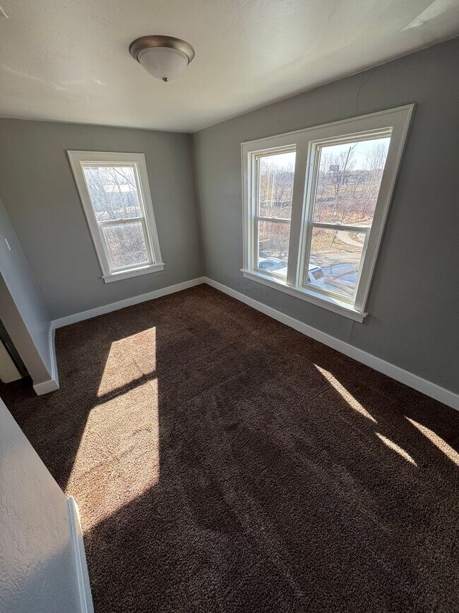 Photo - 915 S Chestnut Ave Unit A