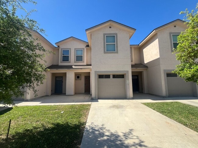 Photo - 6531 Marcel Wy