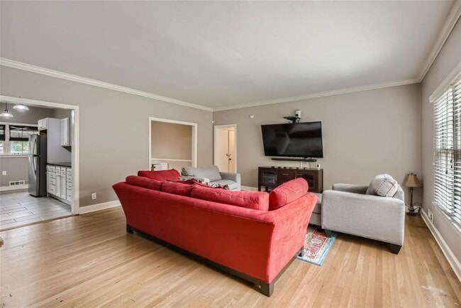 Photo - 3685 Cantrell Rd NE