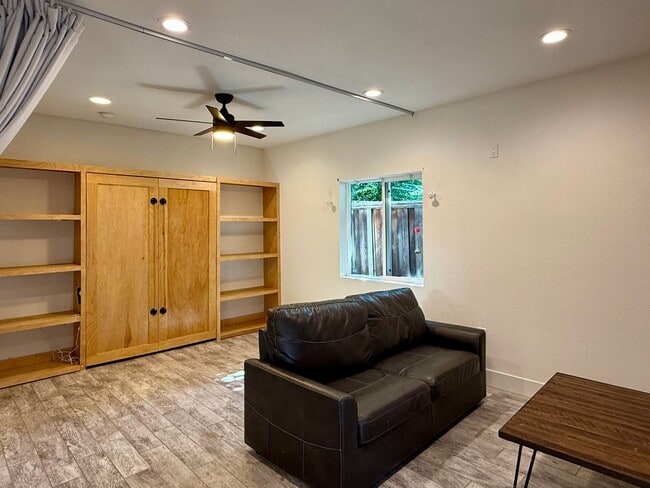Photo - 990 S Clover Ave Unit #2
