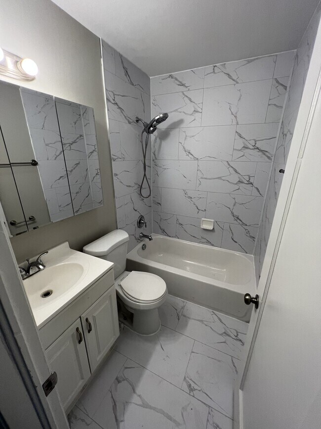 Photo - 633 E 500 S Unit 633 e 500 s