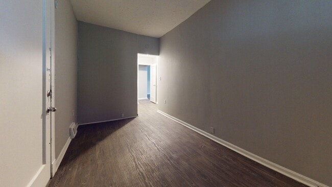Photo - 3889 W 33rd St