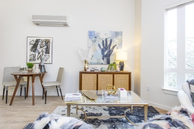 Photo - 11 Marché Apartments