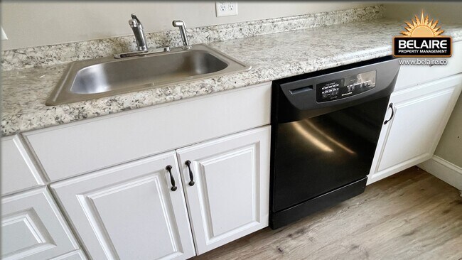 46 Myrtle Ave Unit #2