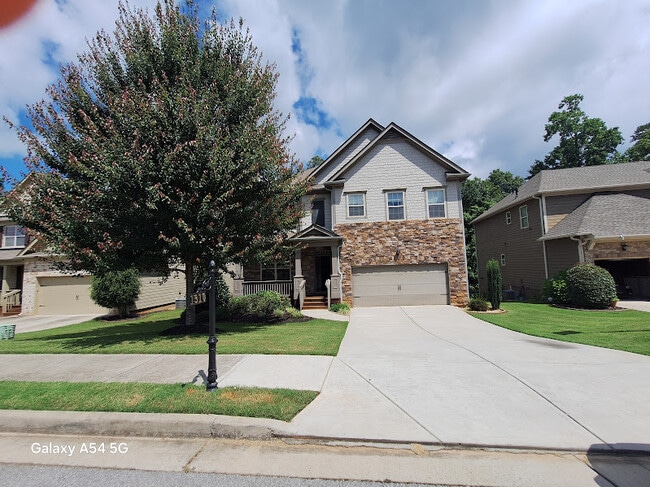 Building Photo - 1310 Newbridge Cir