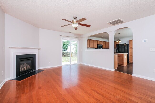 63 Brookhaven Dr