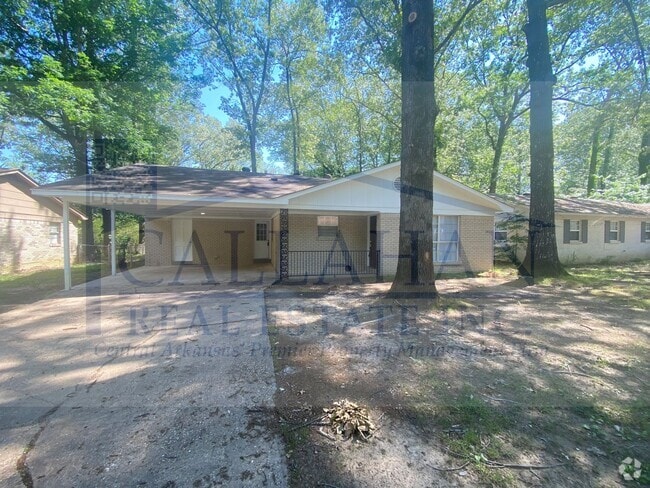 Building Photo - Southwest LR 4 Bedroom Home