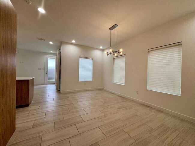 Photo - 510 Deer Path Lp