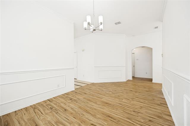 Photo - 202 Trenton Dr