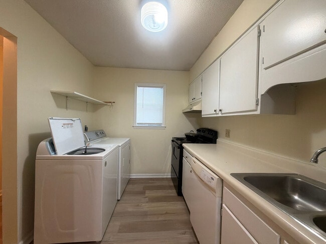 Room in Apartment on Ashley Forest Rd