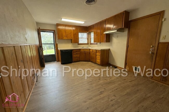 Photo - 1106 N 60th St