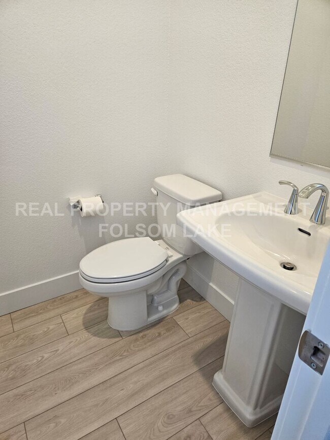 Photo - Coming Soon!! 3 Bedroom 2.5 bath corner lo...