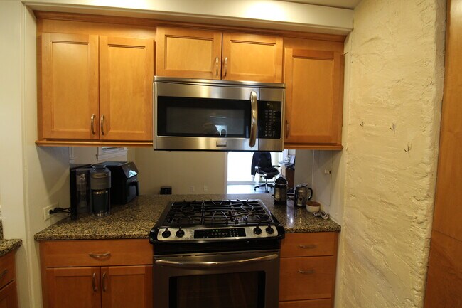 Photo - 60 Maple Ave Apartments Unit 3