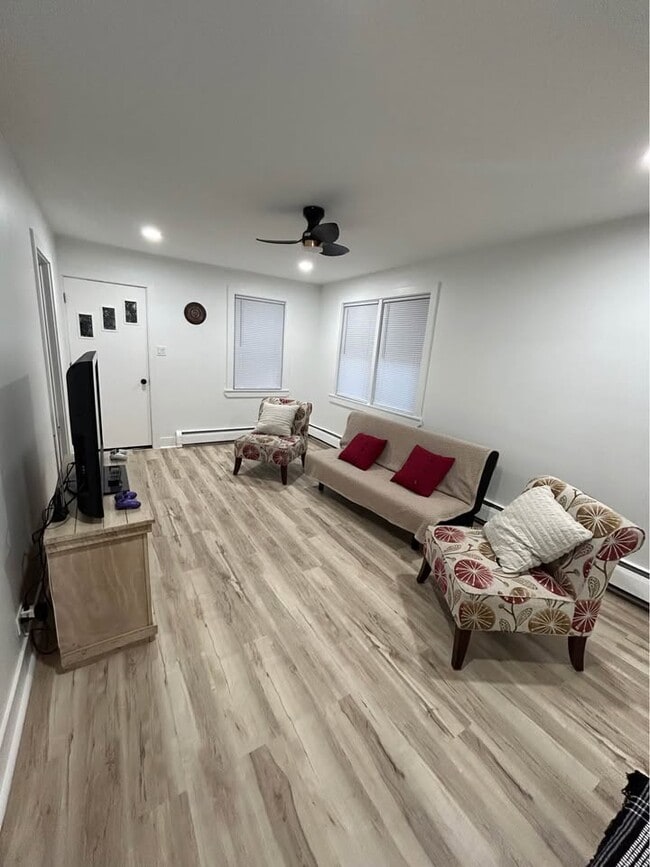 Photo - 4915 Egandale Ave Unit 2