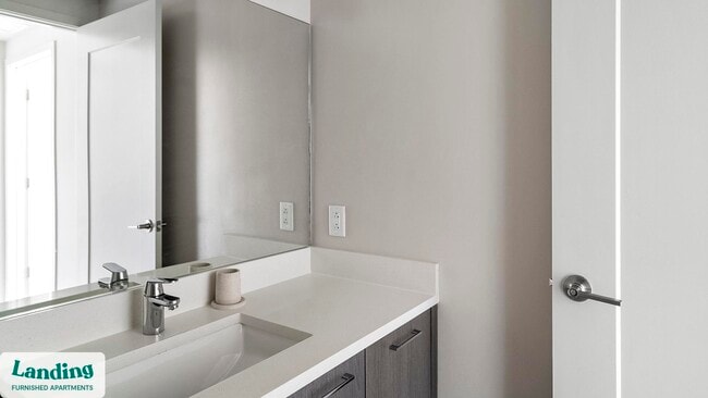 Photo - 698 NE 1st Ave Unit CMW-2303