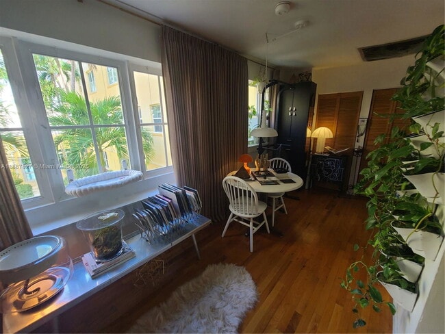 Photo - 1305 Drexel Ave Unit 206