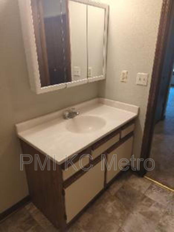Photo - 1012 NE Lindsay Ave Condo Unit A