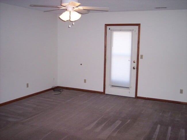 Photo - 807 Foster Ln Unidad A
