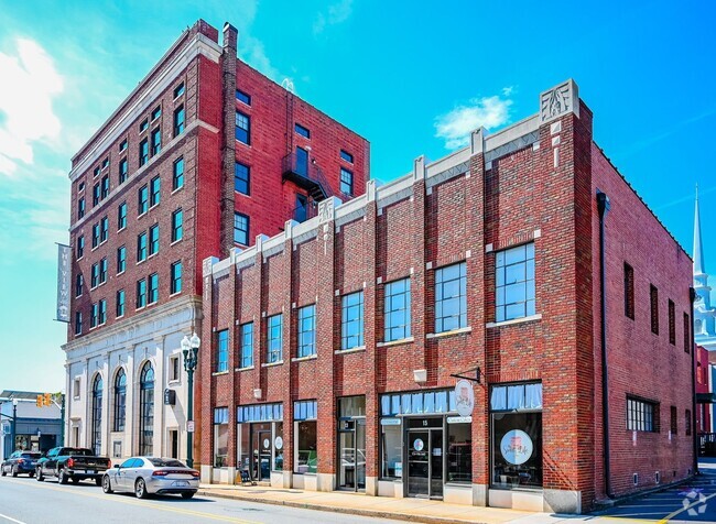 Building Photo - The View at Hotel Concord Rental