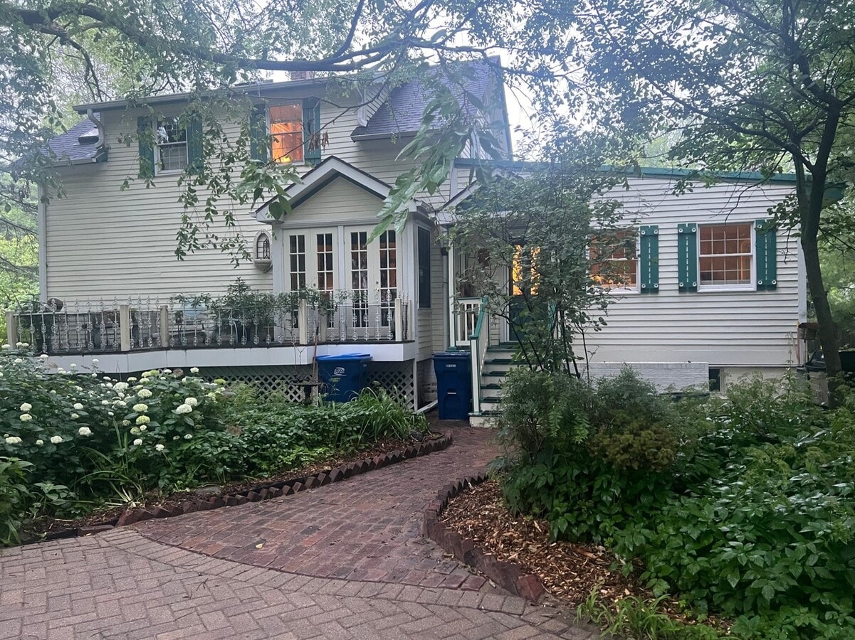 Photo - 700 Illinois Rd